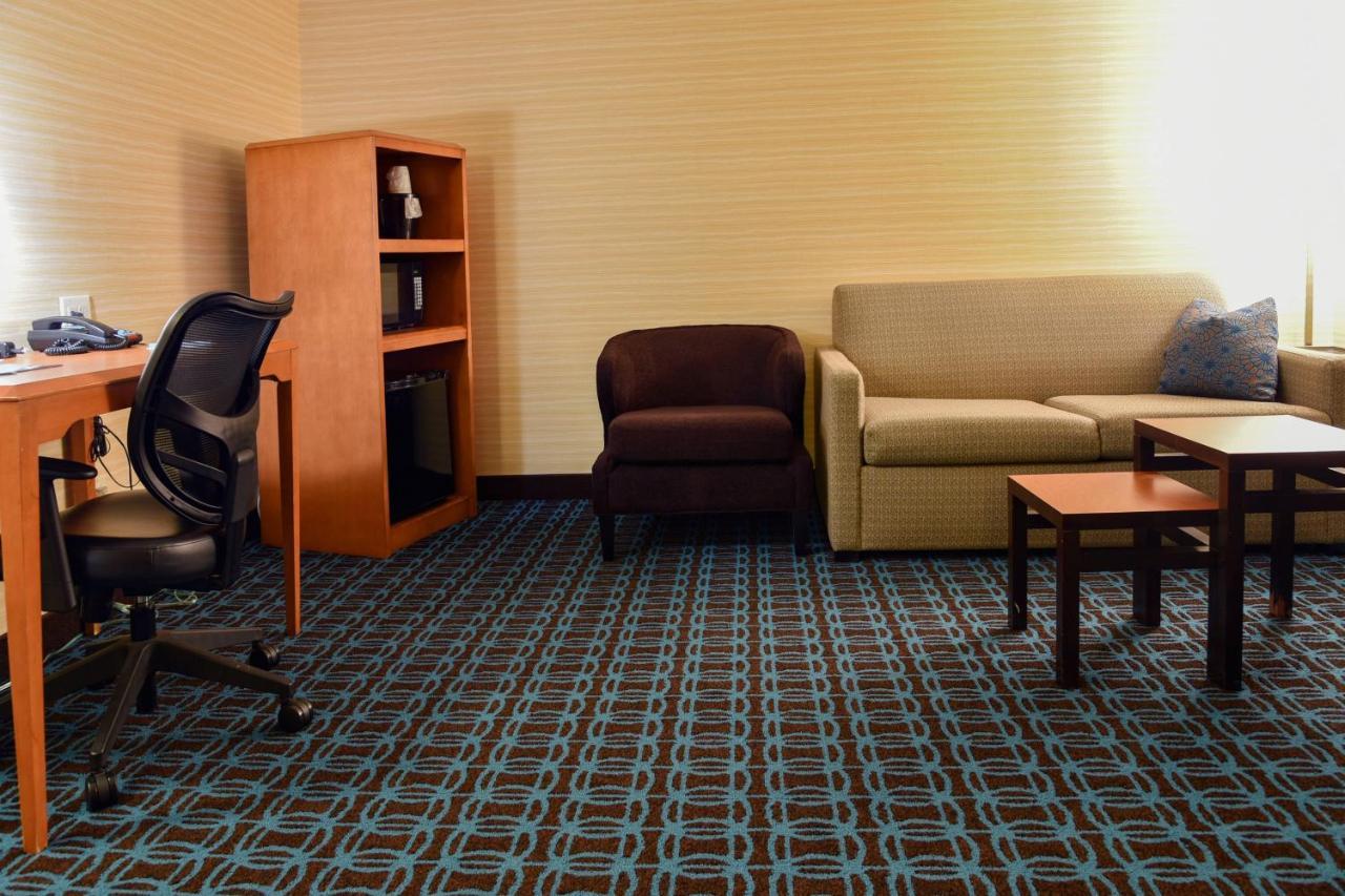 Fairfield Inn Hartford Airport Windsor Locks Extérieur photo