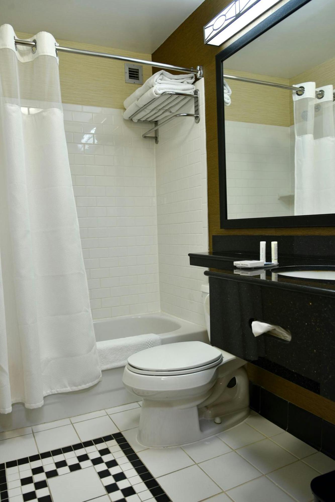 Fairfield Inn Hartford Airport Windsor Locks Extérieur photo