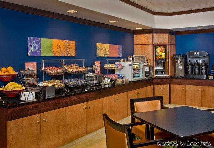 Fairfield Inn Hartford Airport Windsor Locks Extérieur photo