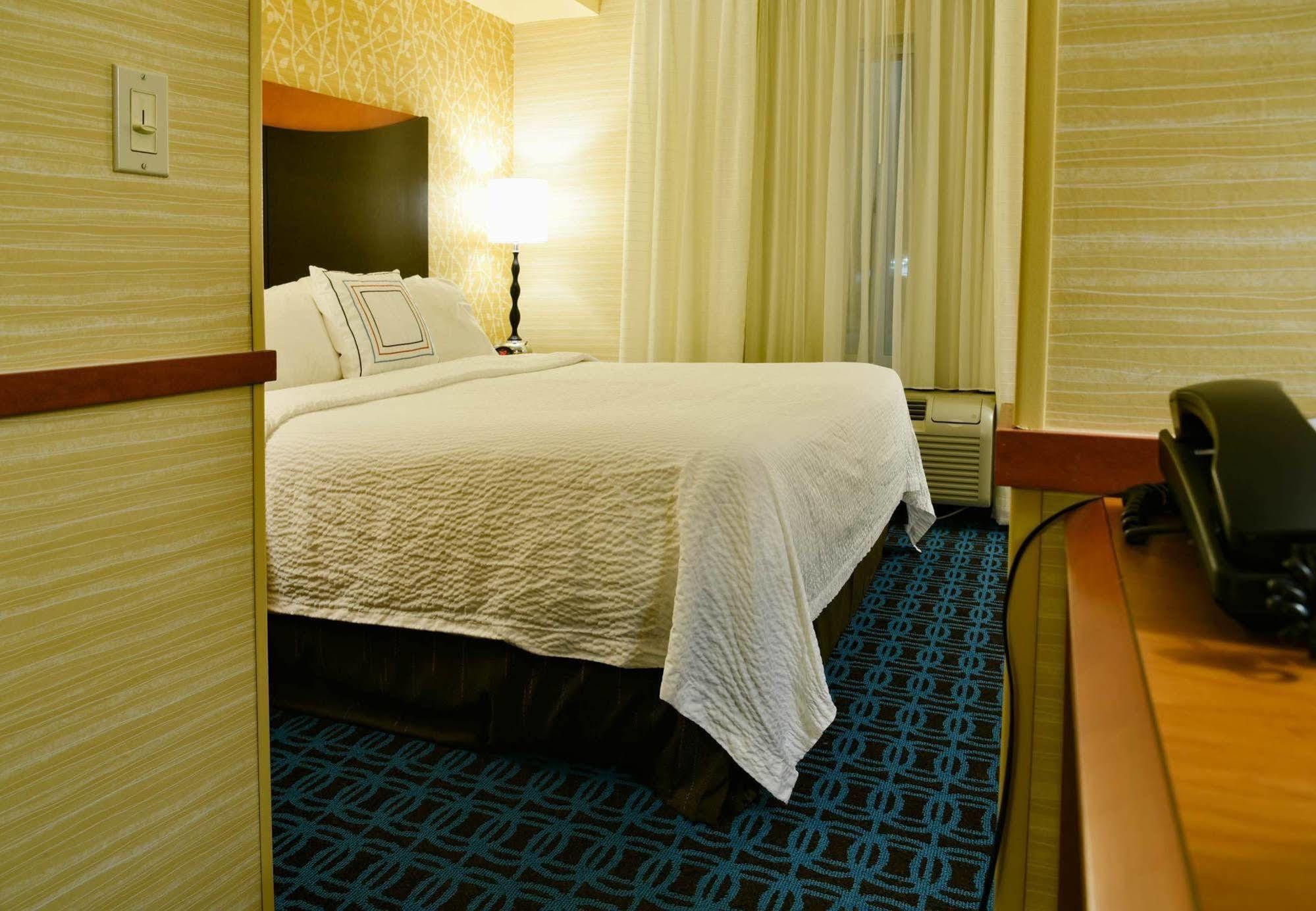 Fairfield Inn Hartford Airport Windsor Locks Extérieur photo